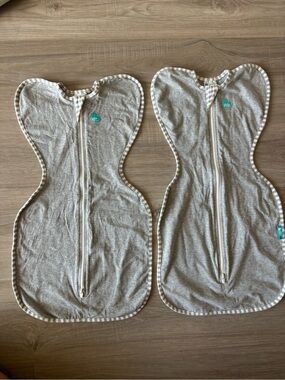 Two Grey Love to Dream Small Swaddle Up Sleepsacks with Zipper 1tog and moderate